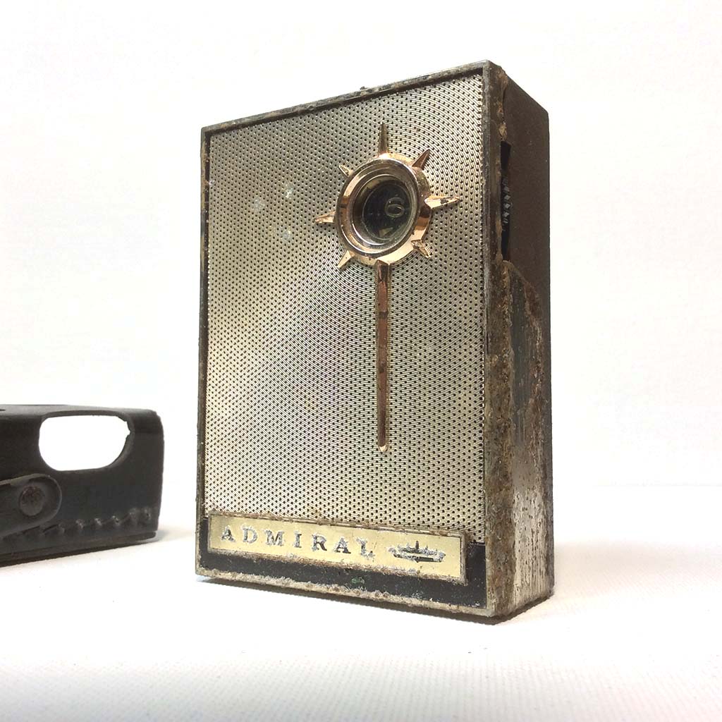 Admiral 6-Transistor Radio Y2307GPN 6M3NA (1968)