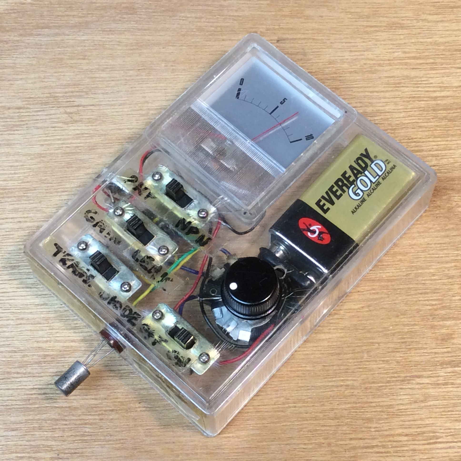 RadioSparks Homebrew Transistor Tester  (1973)